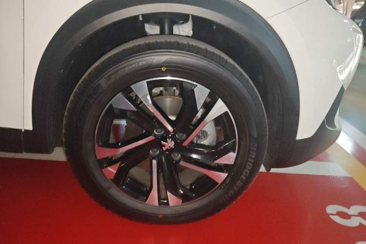 Used Peugeot 2008 2020 230THP RuiShang Edition Right Front Wheel Hub