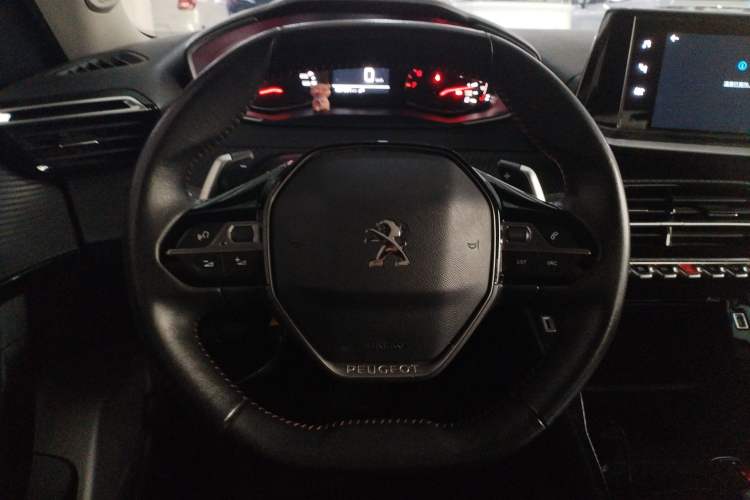 Used Peugeot 2008 2020 230THP Fashion Edition Steering Wheel