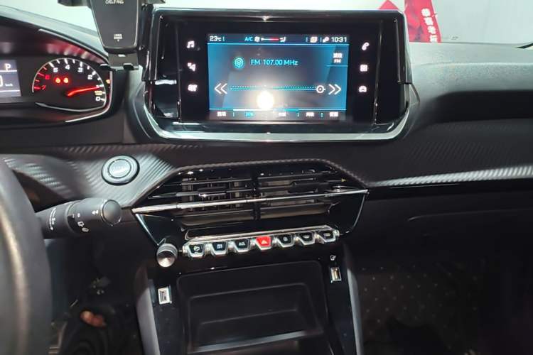Used Peugeot 2008 2022 230THP THE ONE Audio And AC Panel