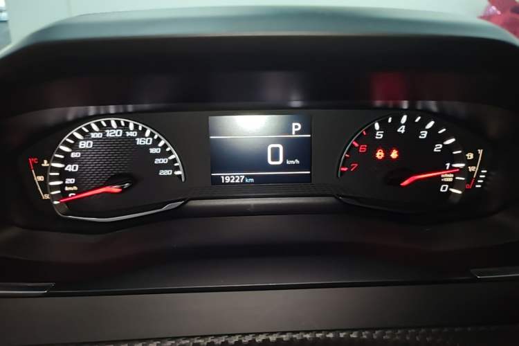 Used Peugeot 2008 2022 230THP THE ONE Instrument Cluster