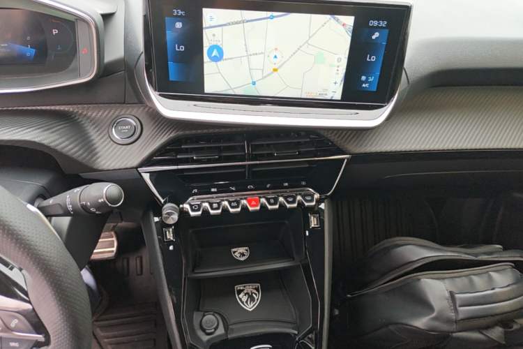 Used Peugeot 2008 2022 230THP THE ONE Audio And AC Panel