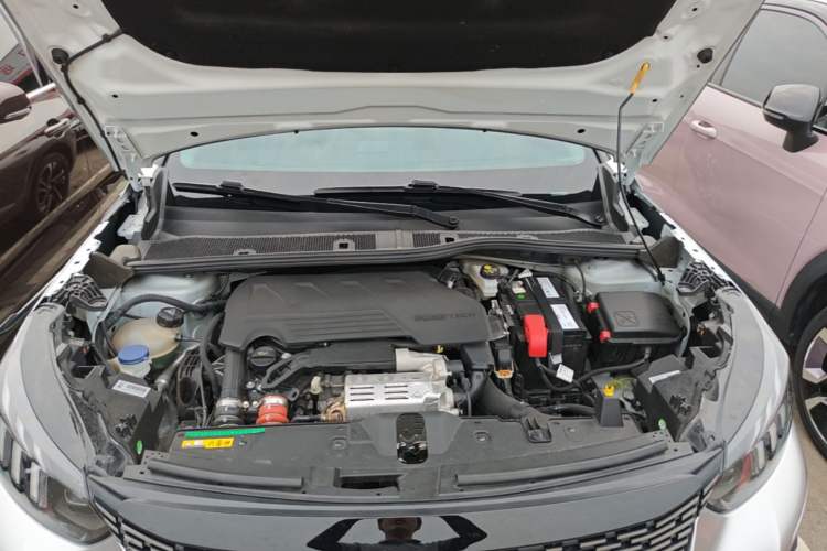 Used Peugeot 2008 2022 230THP THE ONE Engine Bay