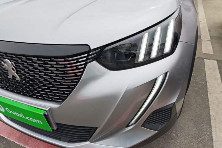 Used Peugeot 2008 2022 230THP THE ONE Left Front Headlight