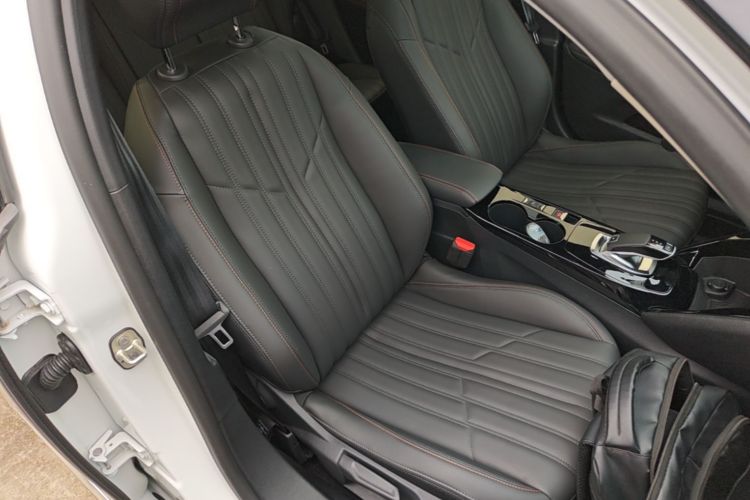 Used Peugeot 2008 2022 230THP THE ONE Right Front Seat