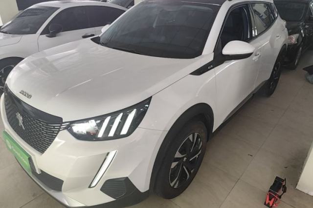 Używany Peugeot 2008 2022 230THP THE ONE