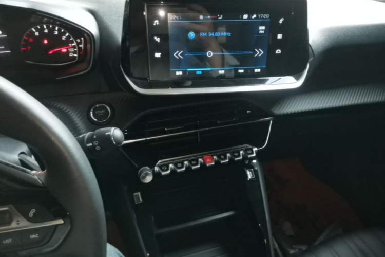 Used Peugeot 2008 2022 230THP THE ONE Audio And AC Panel