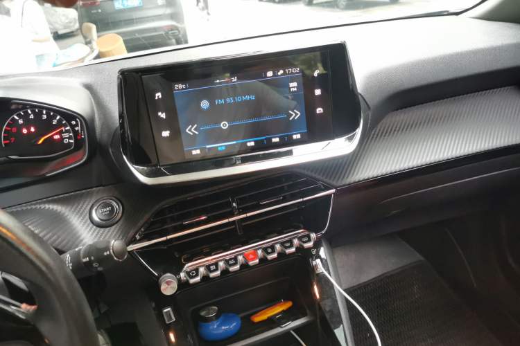 Used Peugeot 2008 2022 230THP THE ONE Audio And AC Panel