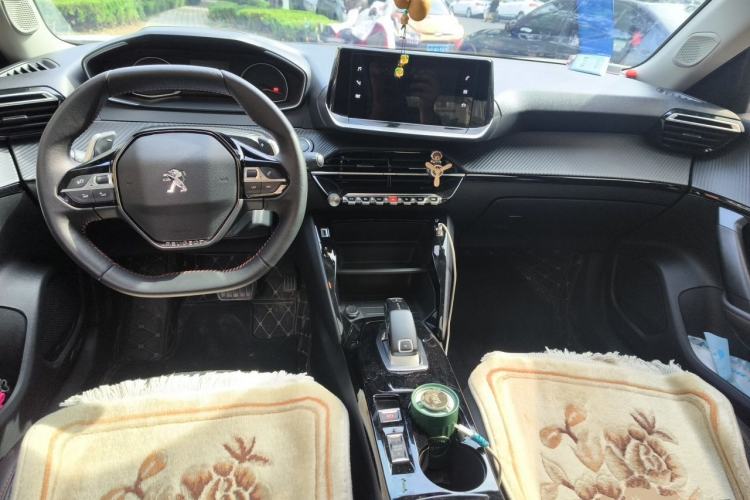 Used Peugeot 2008 2022 230THP THE ONE Center Console