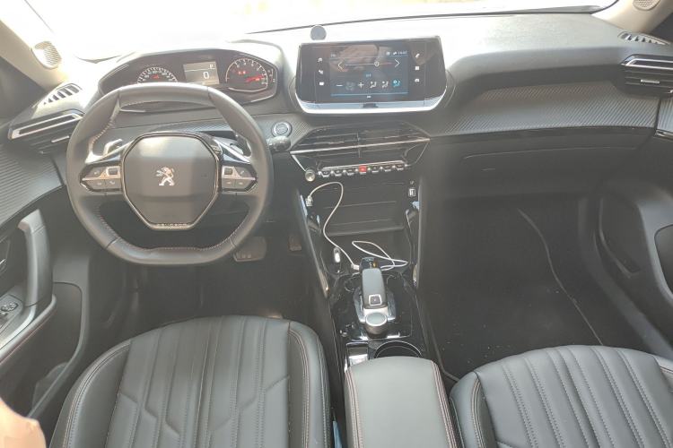 Used Peugeot 2008 2022 230THP THE ONE Center Console
