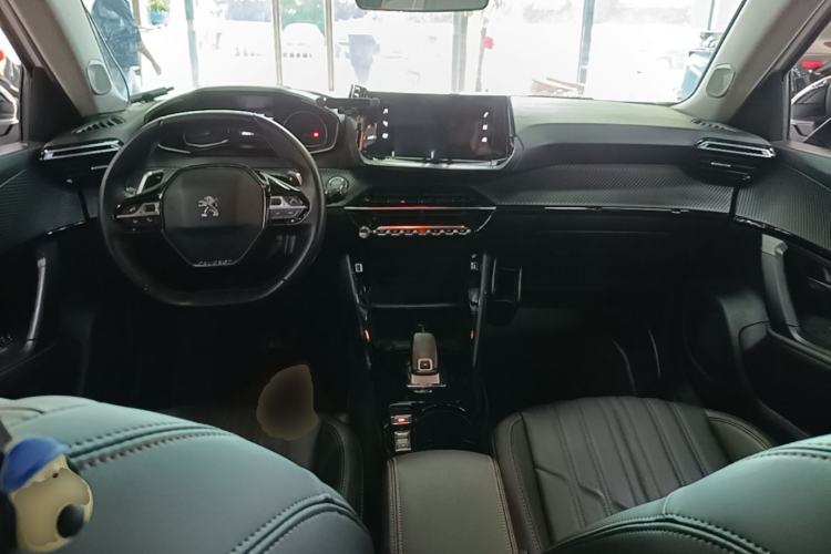 Used Peugeot 2008 2022 230THP THE ONE Center Console