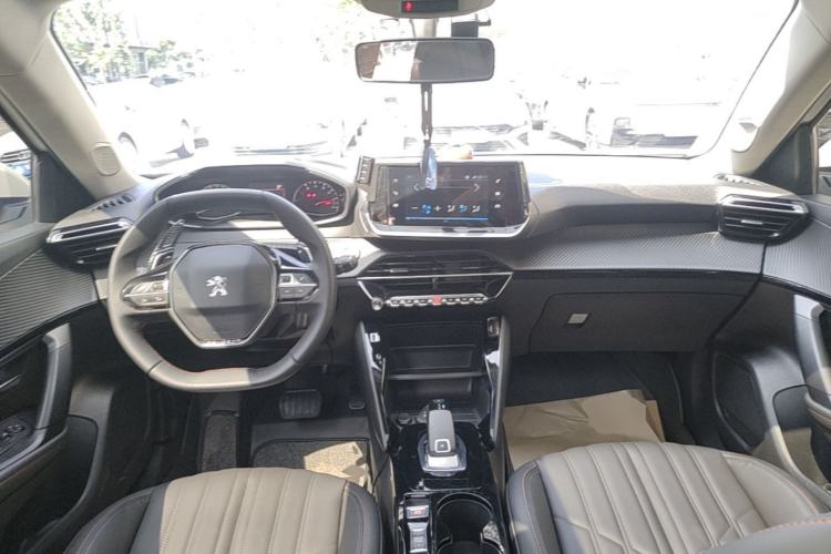 Used Peugeot 2008 2022 230THP THE ONE Center Console