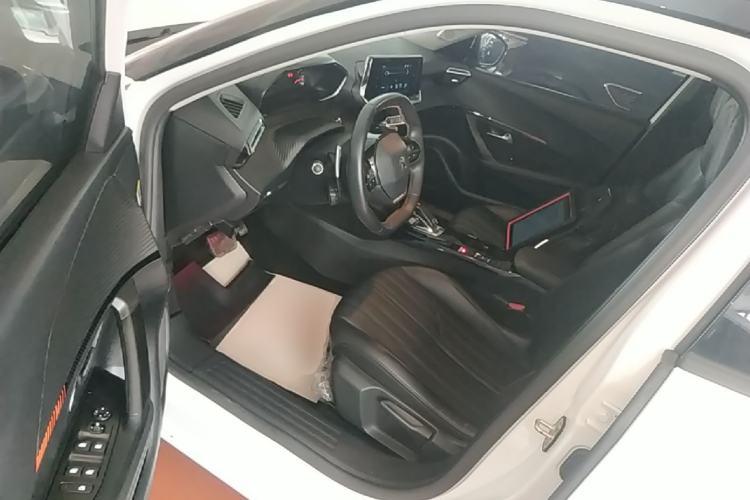 Used Peugeot 2008 2022 230THP THE ONE Driver Seat