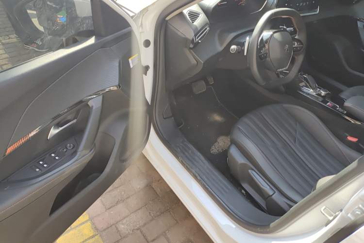 Used Peugeot 2008 2022 230THP THE ONE Driver Seat