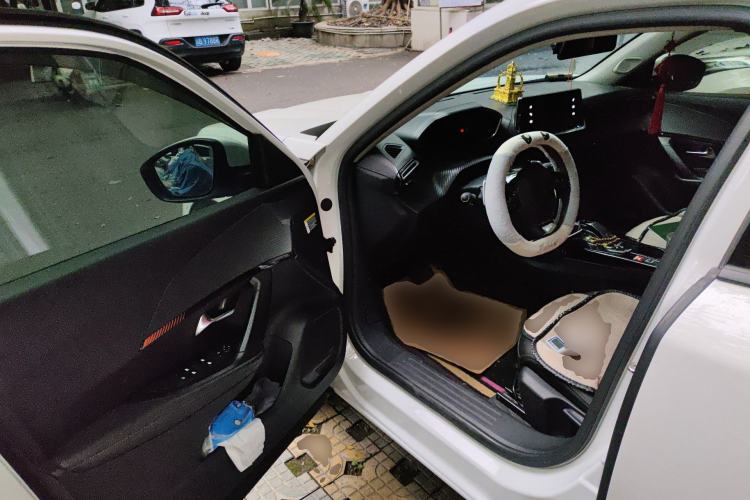 Used Peugeot 2008 2022 230THP THE ONE Driver Seat