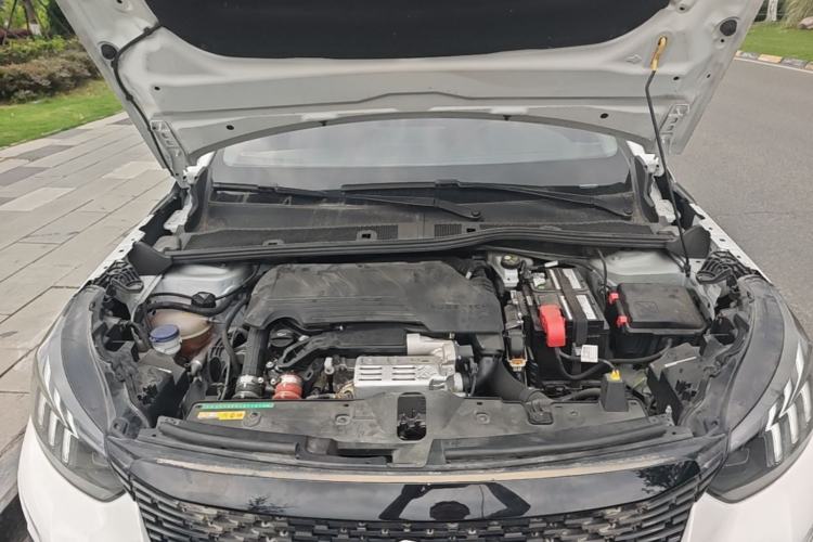 Used Peugeot 2008 2022 230THP THE ONE Engine Bay