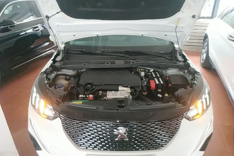 Used Peugeot 2008 2022 230THP THE ONE Engine Bay