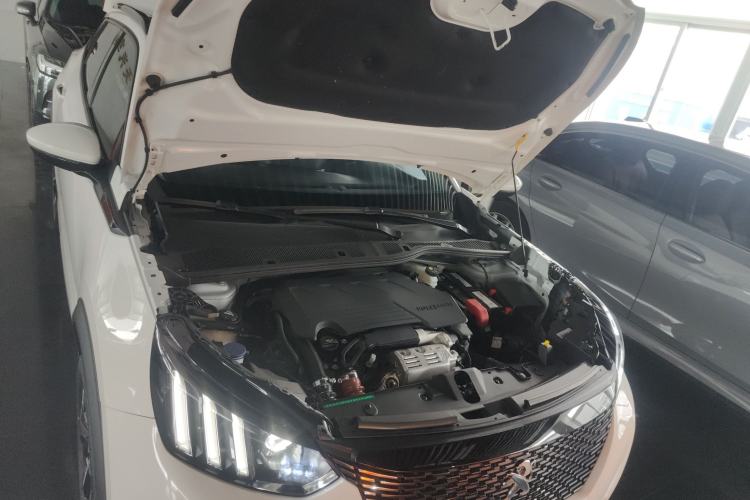 Used Peugeot 2008 2022 230THP THE ONE Engine Bay
