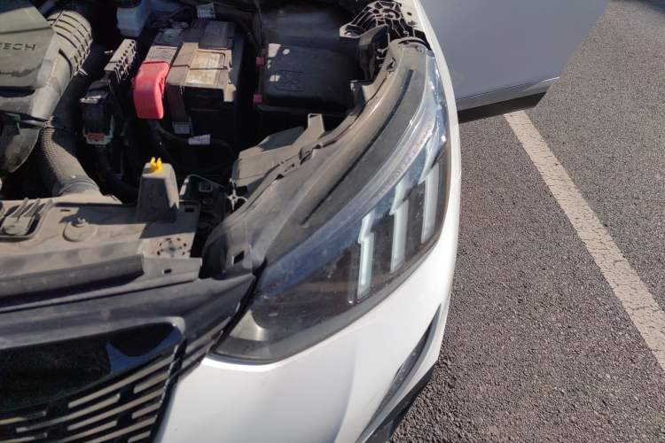Used Peugeot 2008 2022 230THP THE ONE Engine Bay Left