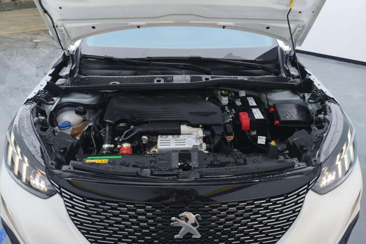 Used Peugeot 2008 2022 230THP THE ONE Engine Bay