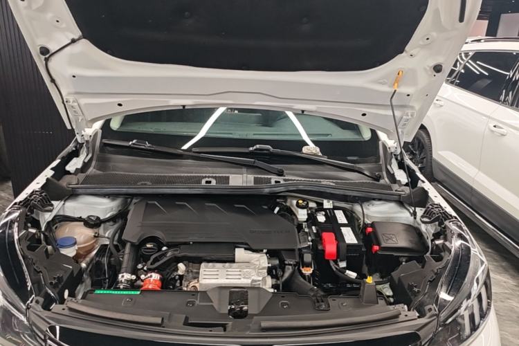 Used Peugeot 2008 2022 230THP THE ONE Engine Bay