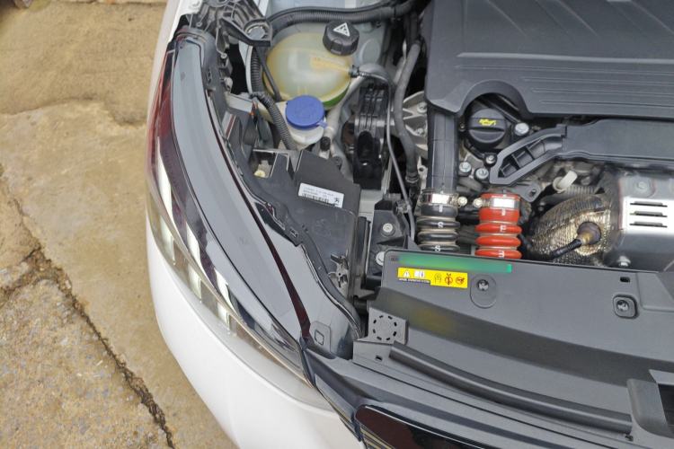 Used Peugeot 2008 2022 230THP THE ONE Engine Bay Right