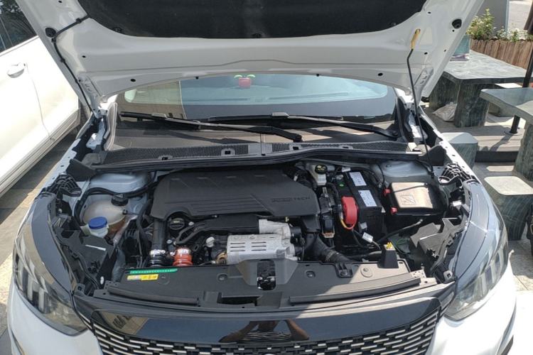 Used Peugeot 2008 2022 230THP THE ONE Engine Bay