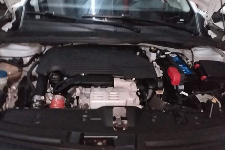 Used Peugeot 2008 2022 230THP THE ONE Engine Bay