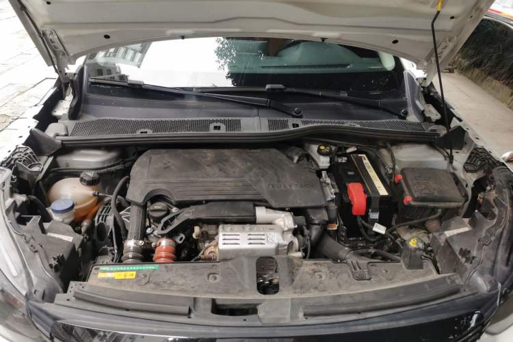 Used Peugeot 2008 2022 230THP THE ONE Engine Bay