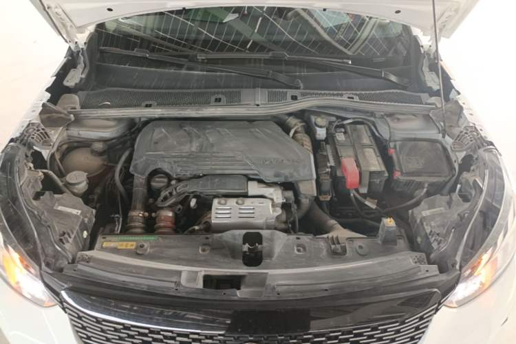 Used Peugeot 2008 2022 230THP THE ONE Engine Bay