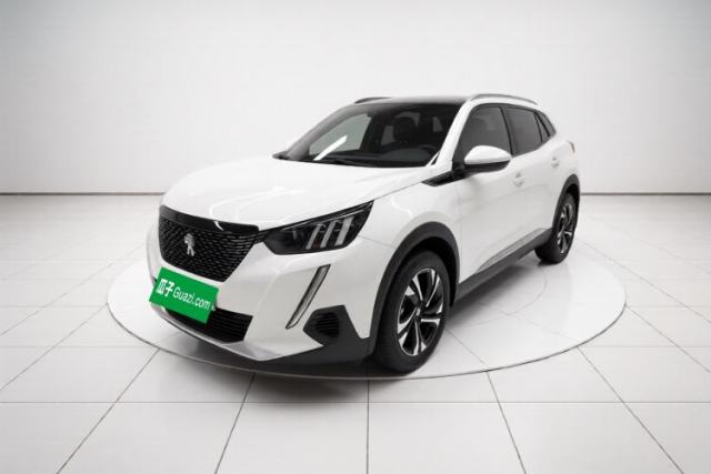 Ojetý Peugeot 2008 2022 230THP THE ONE
