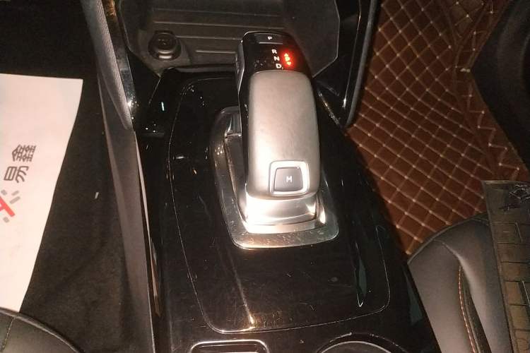 Used Peugeot 2008 2022 230THP THE ONE Gear Lever