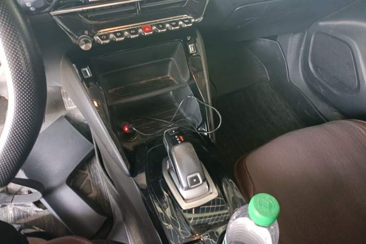Used Peugeot 2008 2022 230THP THE ONE Gear Lever