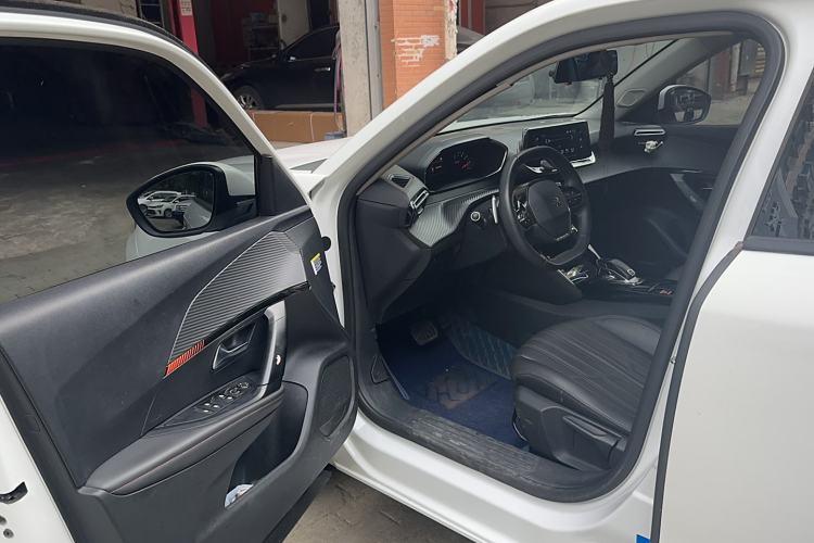 Used Peugeot 2008 2022 230THP THE ONE Interior 2