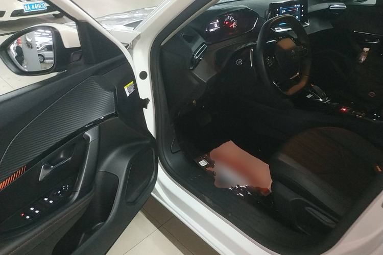 Used Peugeot 2008 2022 230THP THE ONE Interior 3