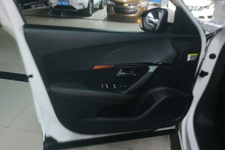 Used Peugeot 2008 2022 230THP THE ONE Interior 7