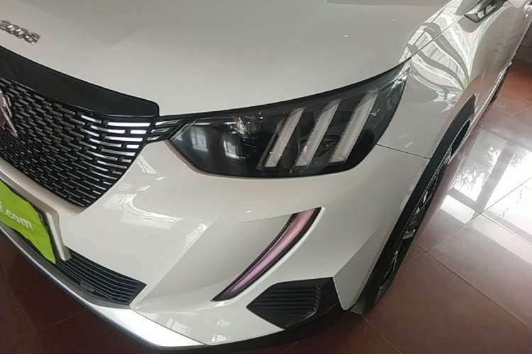 Used Peugeot 2008 2022 230THP THE ONE Left Front Headlight