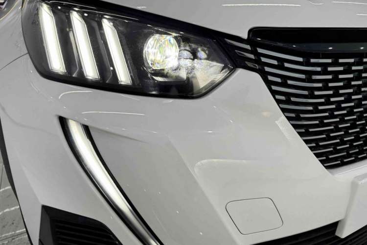 Used Peugeot 2008 2022 230THP THE ONE Left Front Headlight