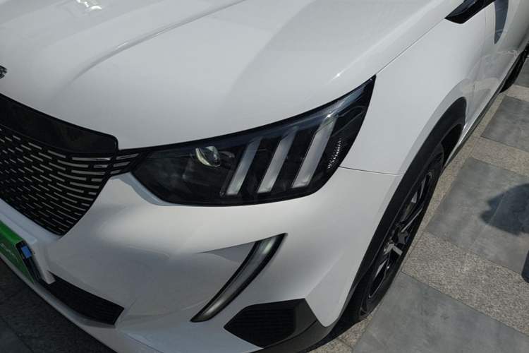 Used Peugeot 2008 2022 230THP THE ONE Left Front Headlight