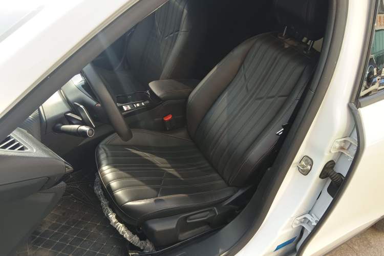 Used Peugeot 2008 2022 230THP THE ONE Left Front Seat