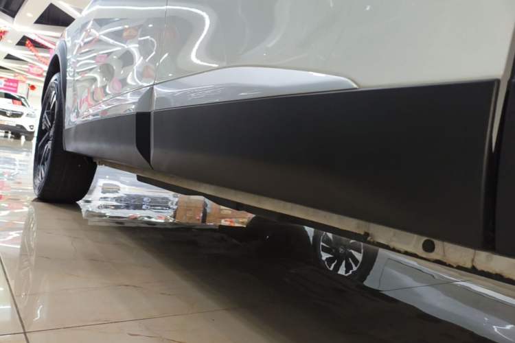 Used Peugeot 2008 2022 230THP THE ONE Left Side Sill