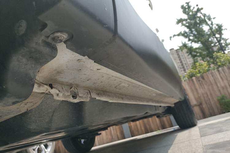 Used Peugeot 2008 2022 230THP THE ONE Left Side Sill