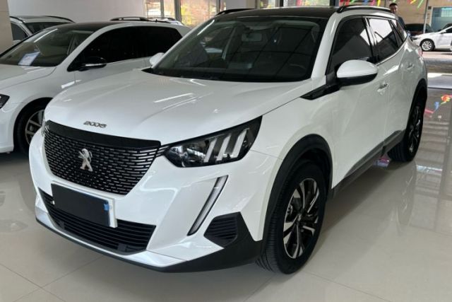 Ojetý Peugeot 2008 2022 230THP THE ONE