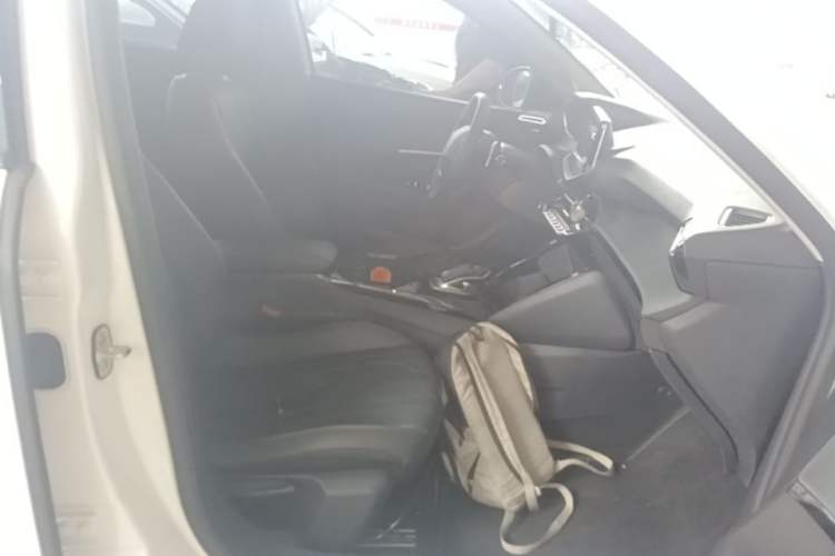 Used Peugeot 2008 2022 230THP THE ONE Right Front Seat