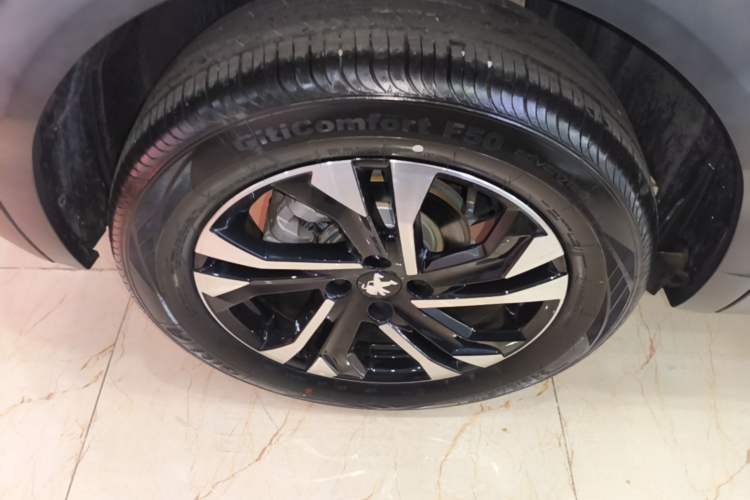 Used Peugeot 2008 2022 230THP THE ONE Right Rear Wheel Hub