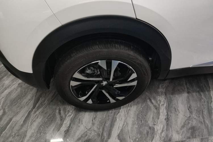 Used Peugeot 2008 2022 230THP THE ONE Right Rear Wheel Hub