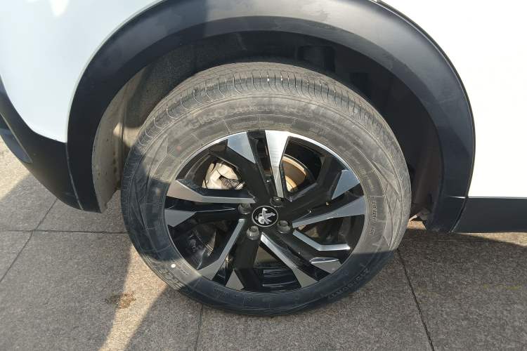 Used Peugeot 2008 2022 230THP THE ONE Right Rear Wheel Hub