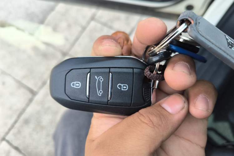 Used Peugeot 2008 2022 230THP THE ONE Vehicle Key