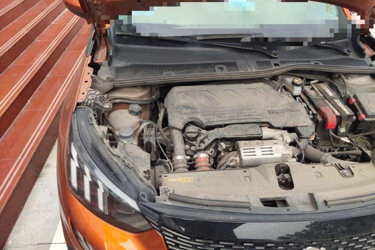 Used Peugeot 2008 2022 230THP THE ONE Engine Bay Right