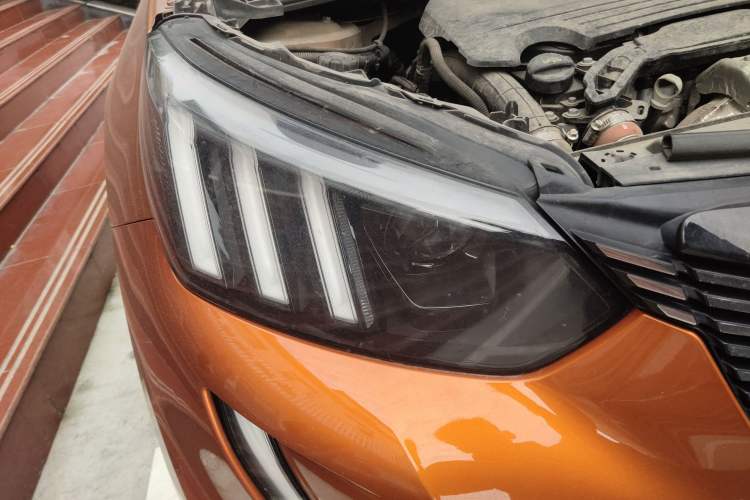 Used Peugeot 2008 2022 230THP THE ONE Right Front Headlight
