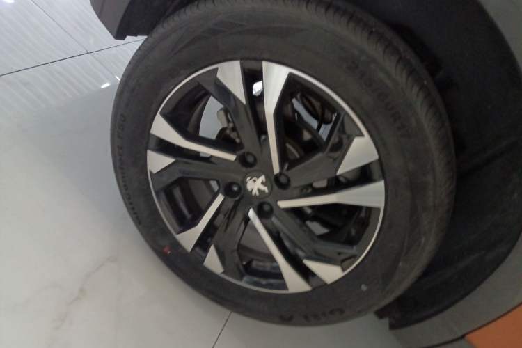 Used Peugeot 2008 2022 230THP THE ONE Right Rear Wheel Hub
